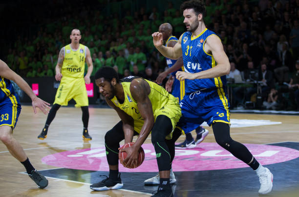 费尔南德斯 费尔南德斯